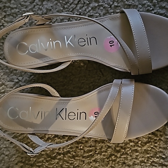 Calvin Klein Shoes - Shoe. Calvin Klein, size 10M